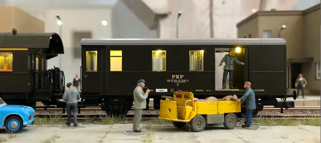 Listwa oświetlenia wagon bagażowy Roco 74222